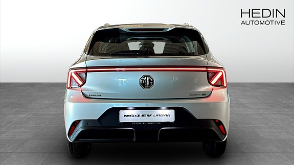 MG MG4 EV Urban 7 of 12