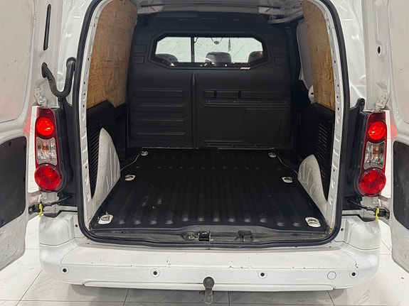 Peugeot Partner 16 of 16