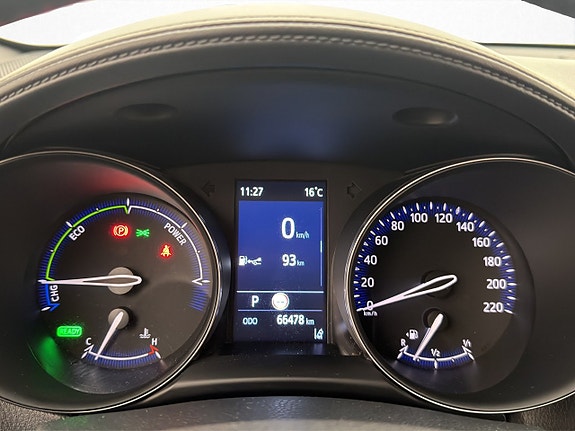 Toyota C-HR 16 of 30