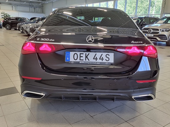Mercedes-Benz E300 de 6 of 19