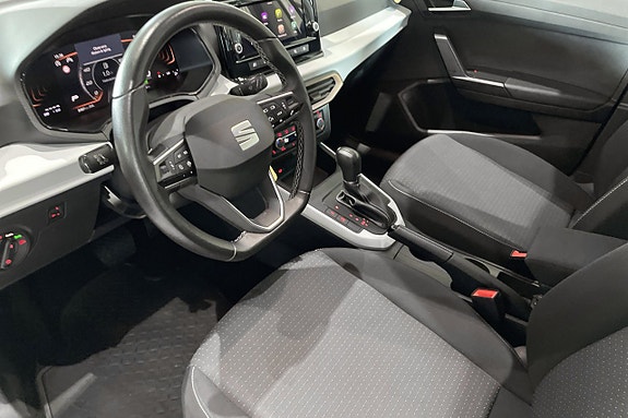 Seat Arona 11 of 23