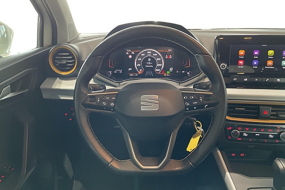 Seat Arona 15 of 23