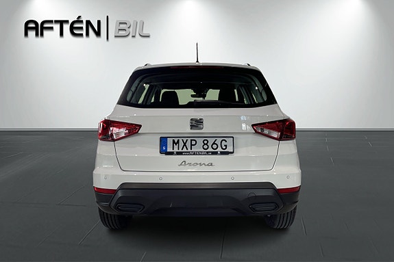 Seat Arona 8 of 23