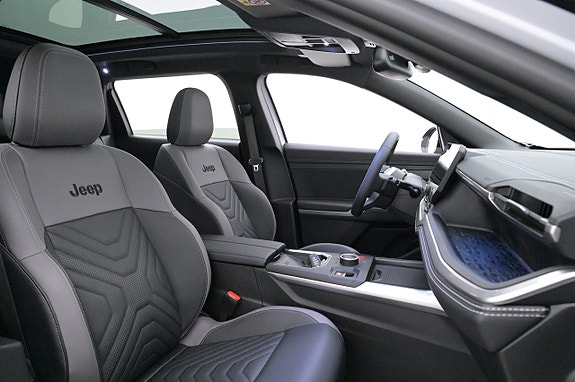 Jeep Compass 13 of 27