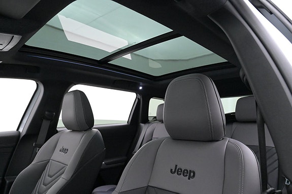 Jeep Compass 24 of 27