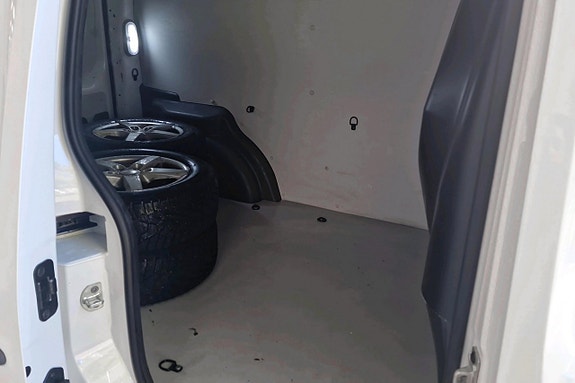 Renault Kangoo Express 13 of 15