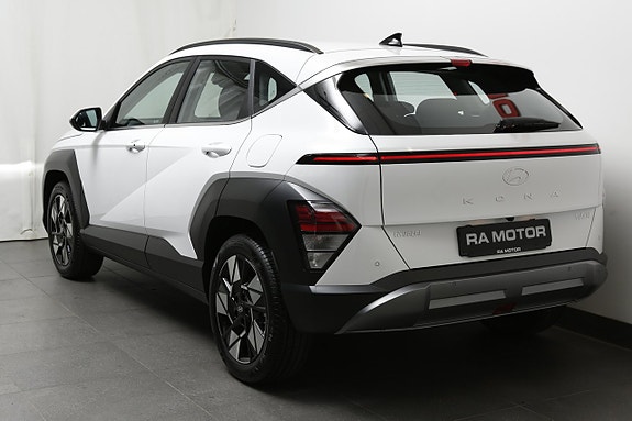 Hyundai Kona 3 of 16