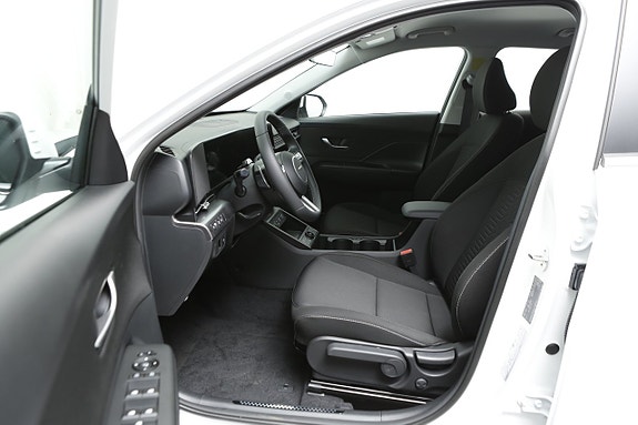 Hyundai Kona 9 of 16