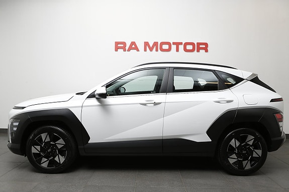 Hyundai Kona 2 of 16