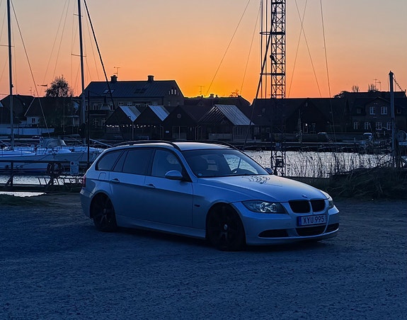 BMW 320d 11 of 15