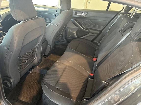 Ford Focus 10 of 17