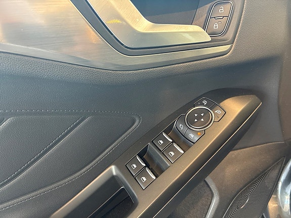 Ford Focus 11 of 17