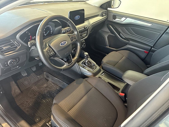Ford Focus 7 of 17