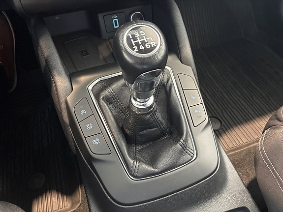 Ford Focus 13 of 17