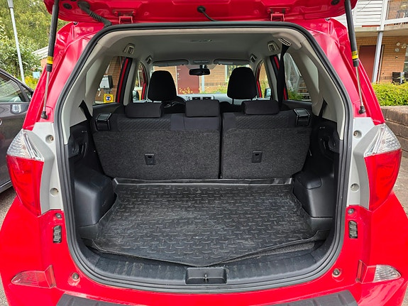 Toyota Verso-S 7 of 20