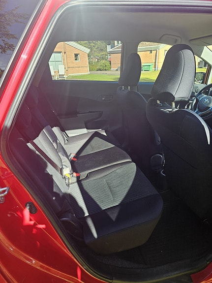 Toyota Verso-S 5 of 15