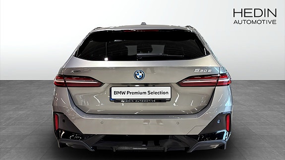 BMW 530e 7 of 9