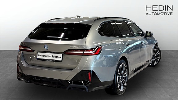 BMW 530e 2 of 9