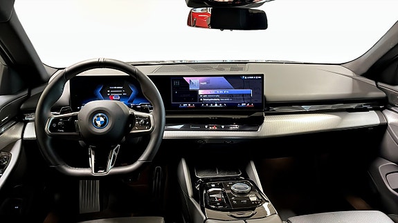 BMW 530e 4 of 9