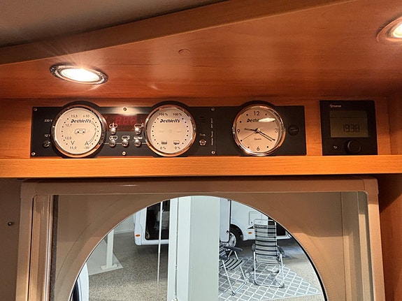 Dethleffs Globebus Långbädd / Automat / 3500kg / TaksängLåg / 1 ägare 13 of 15