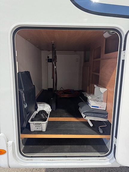 Dethleffs Globebus Långbädd / Automat / 3500kg / TaksängLåg / 1 ägare 5 of 15