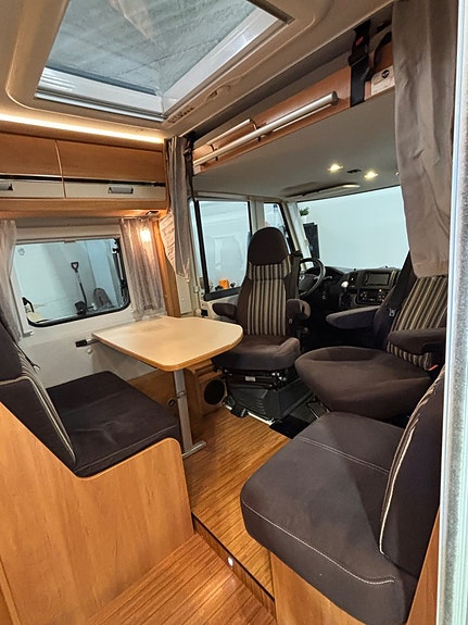 Dethleffs Globebus Långbädd / Automat / 3500kg / TaksängLåg / 1 ägare 6 of 15