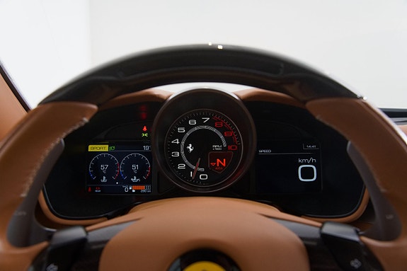 Ferrari Portofino M 18 of 30