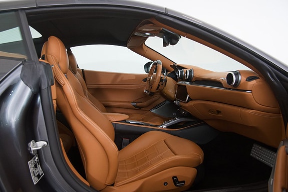 Ferrari Portofino M 25 of 30