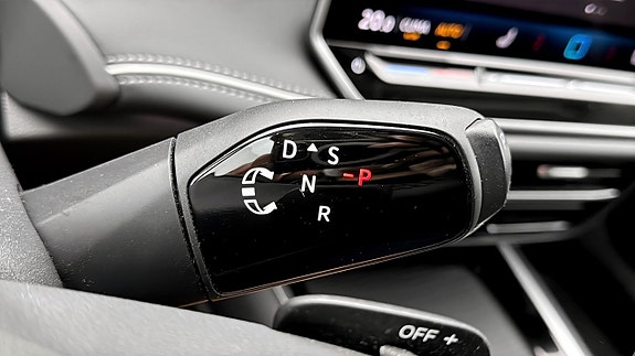 Volkswagen Passat 17 of 19