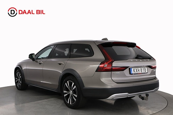 Volvo V90 Cross Country 8 of 29