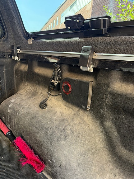 Volkswagen Amarok 4 of 6