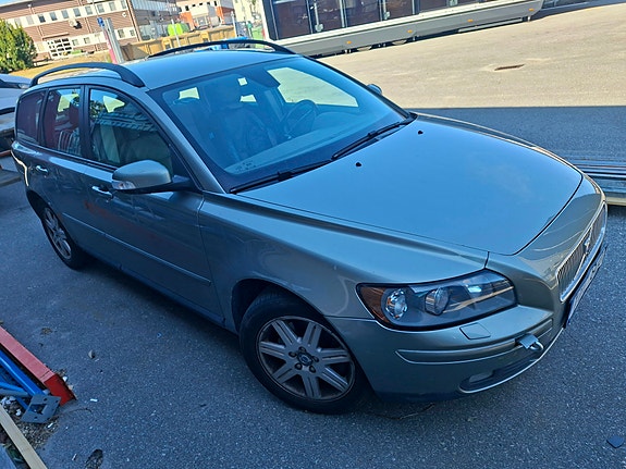 Volvo V50 4 of 20