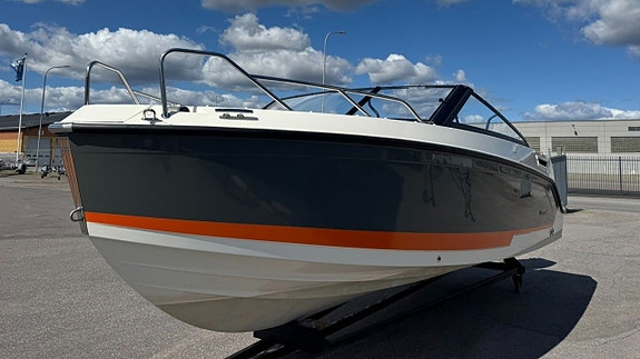 Uttern T65 Mercury F225 - 27 Gångtimmar - Kampanj 3,65% 3 of 11