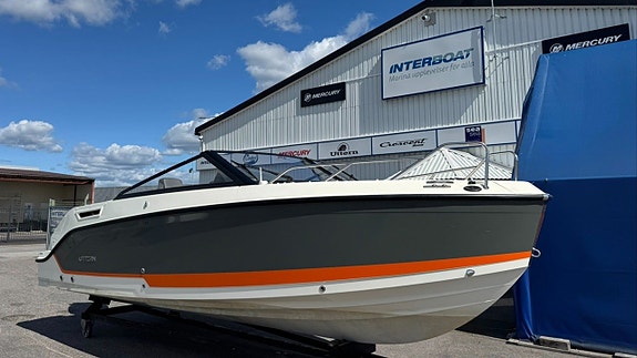 Uttern T65 Mercury F225 - 27 Gångtimmar - Kampanj 3,65% 2 of 11