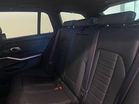 BMW M340i 11 of 14