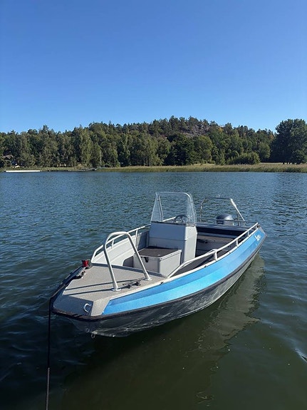 Buster M 2006 - Yamaha 40 HK 2018 - endast 202 timmar 4 of 7