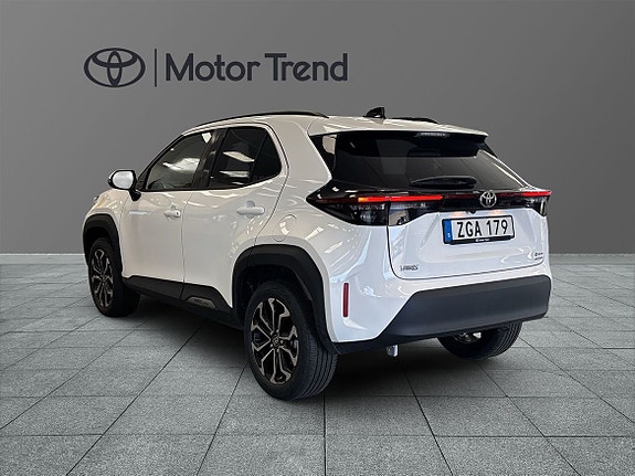 Toyota Yaris Cross 3 of 16