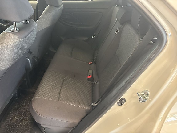Toyota Yaris Cross 9 of 16