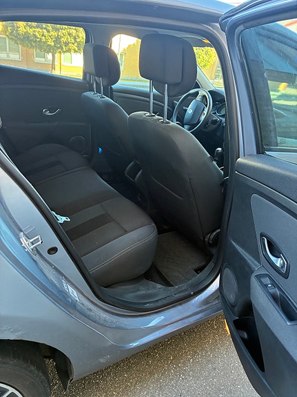 Renault Megane III 8 of 9