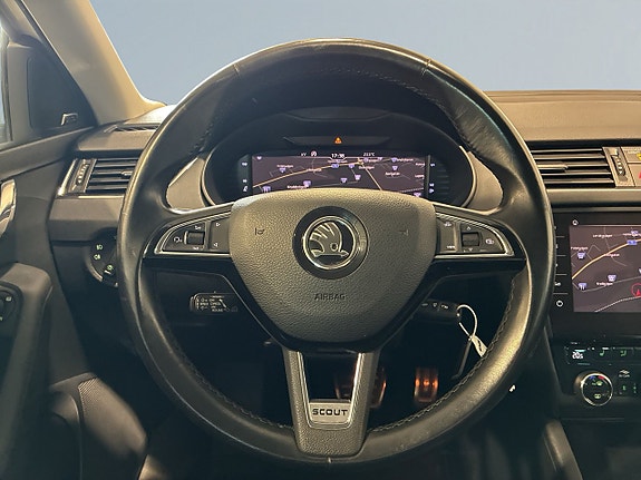 Skoda Octavia Scout 15 of 22