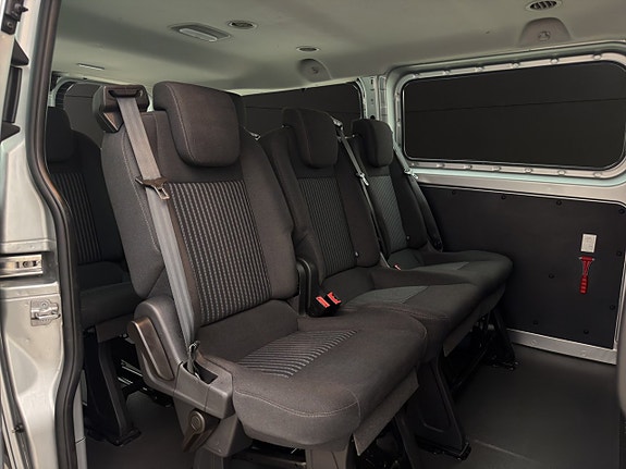 Ford Transit Custom 26 of 30