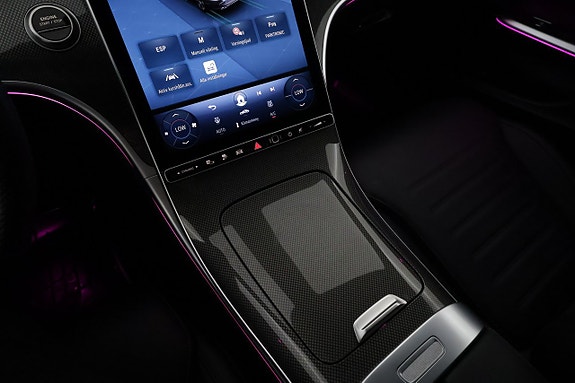 Mercedes-Benz C300 25 of 30