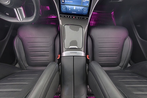 Mercedes-Benz C300 15 of 30