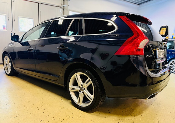 Volvo V60 5 of 22