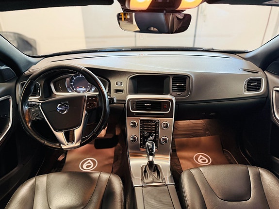 Volvo V60 16 of 22