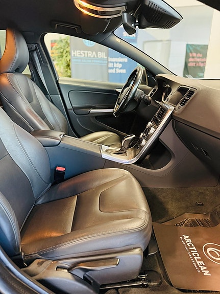Volvo V60 21 of 22