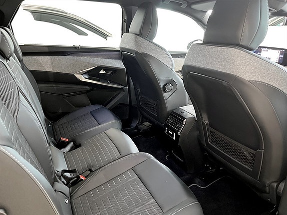 Peugeot 5008 12 of 15