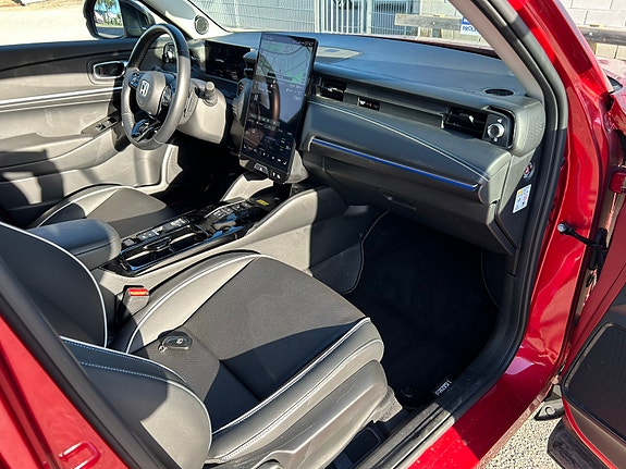 Honda e:Ny1 5 of 8