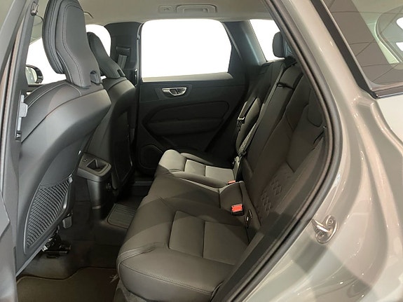 Volvo XC60 6 of 13