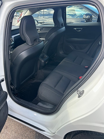 Volvo V60 5 of 6